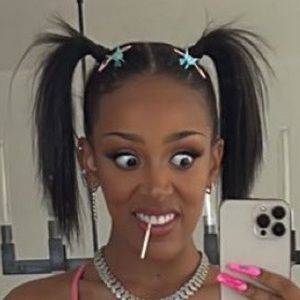 Meet your Posher, Ethan